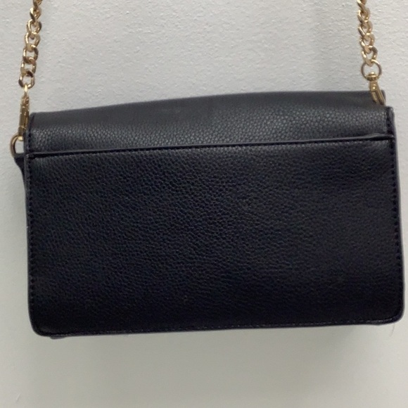 Madison west square black crossbody bag with gold chain Preowned - Picture 6 of 10